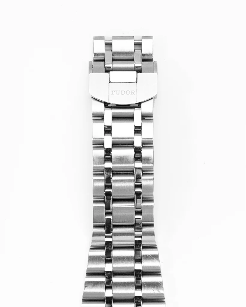 Tudor Royal - Image 4